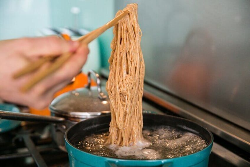 Traditional Ramen Cooking Class With Local Chef in Nashville