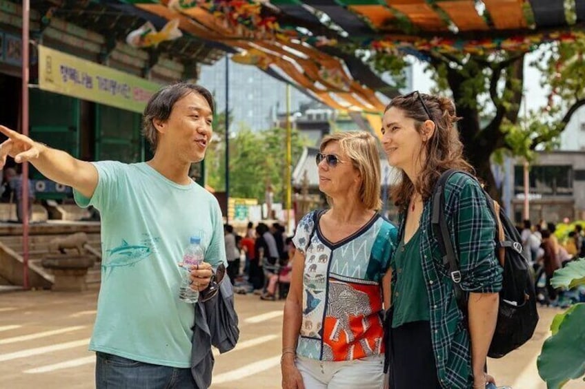 Seoul 6hr Private Walking Tour with Certified Guide