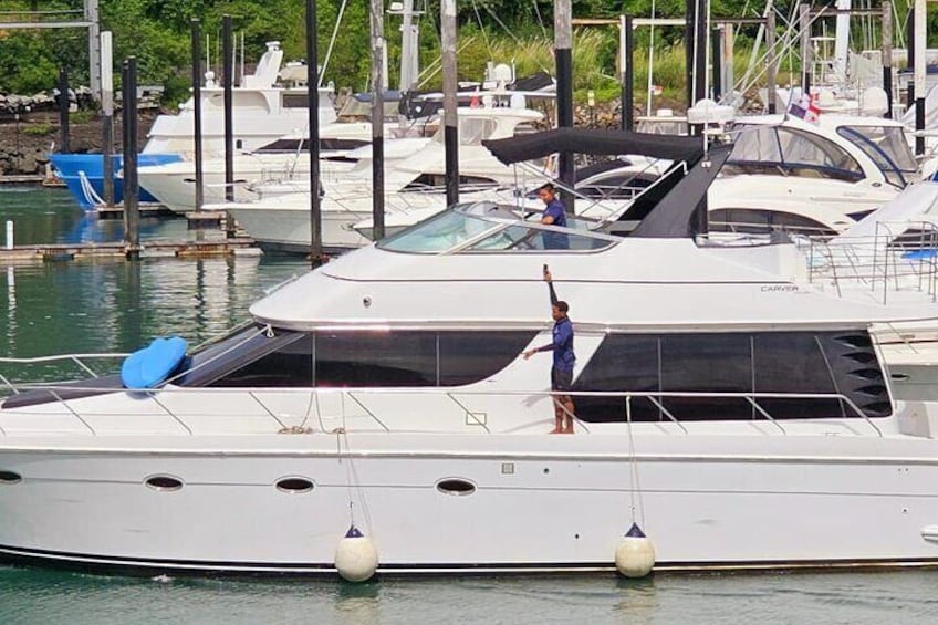 Yacht Tour to Taboga Island