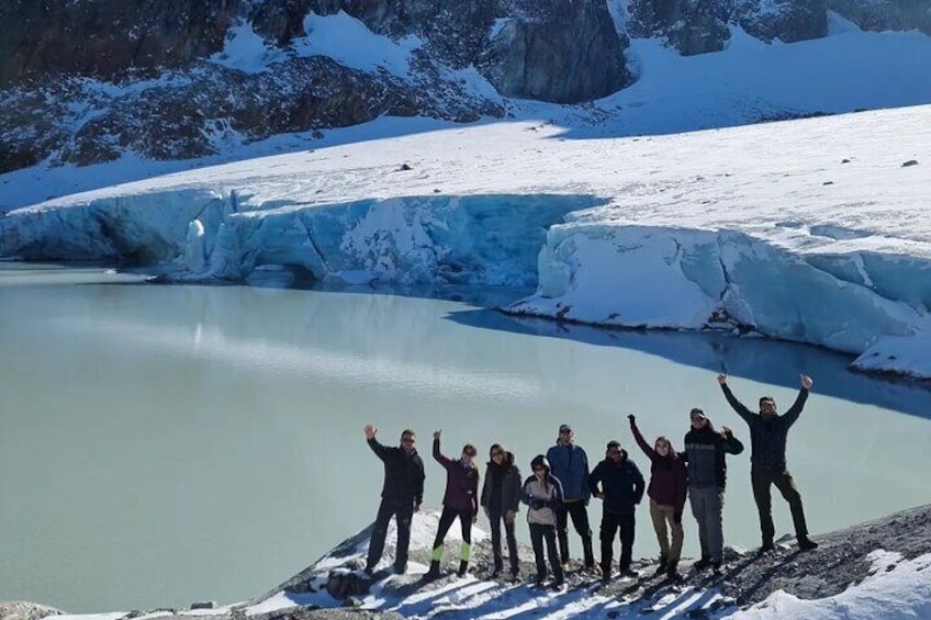 Premium Albino Eye Glacier Trekking For Small Groups