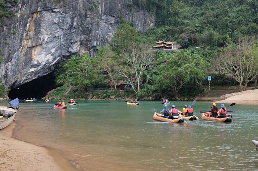 Entrance cave