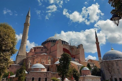 Highlights von Istanbul! Blaue Moschee, Hagia Sophia, Topkapı und mehr!