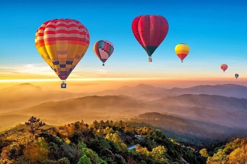 3 Hours Sunrise Hot Air Balloon Adventure in Chiang Mai