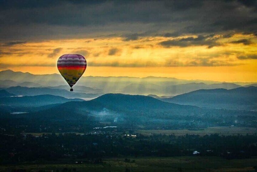 3 Hours Sunrise Hot Air Balloon Adventure in Chiang Mai