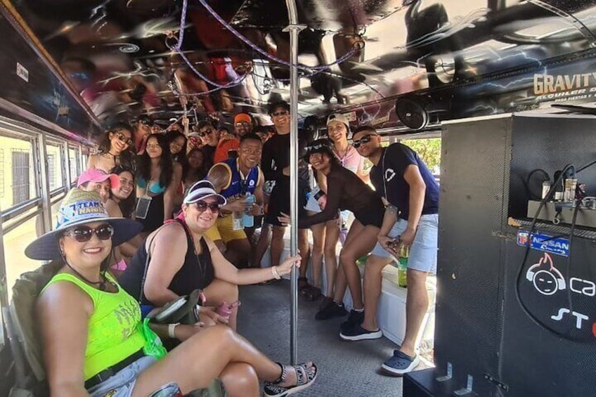 Party on Wheels Bus Tour of Panama City