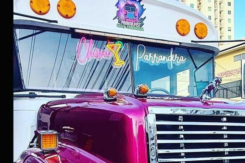 Party on Wheels Bus Tour of Panama City