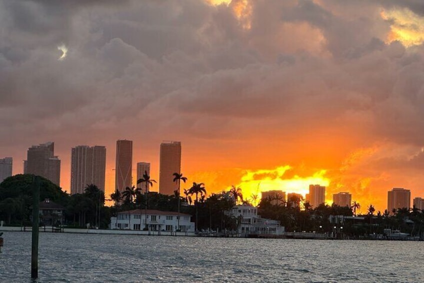 Miami Party Boat with Open Bar and Miami Skyline