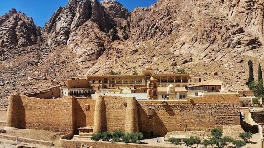 St. Catherine Monastery & Mousses Mountain Full-Day Guided Tour