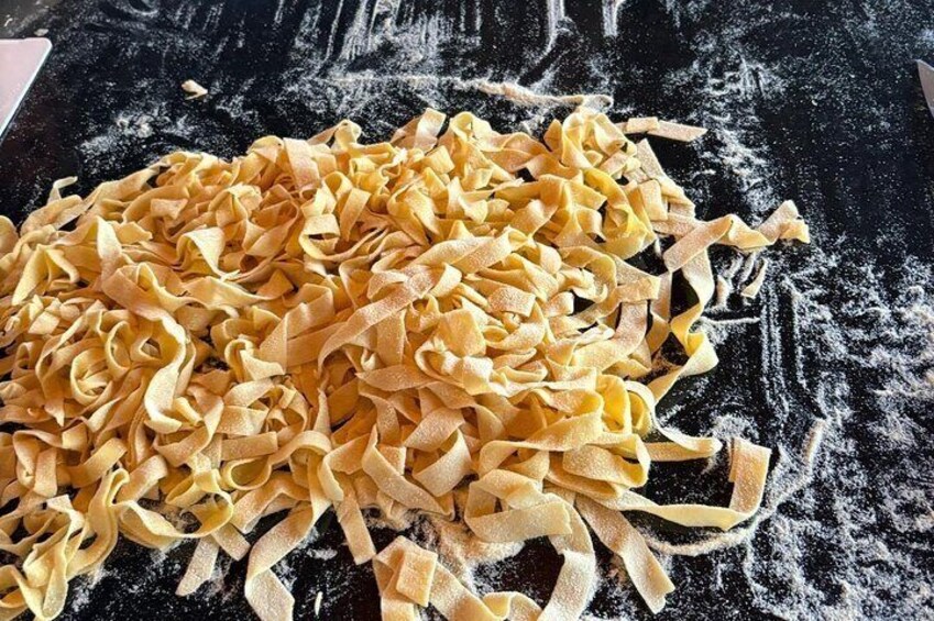 San Gimignano, Pasta Cooking Class with Dinner and Wine