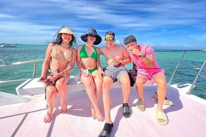 Catamaran For Private Groups and Families Plus Lunch + Drinks