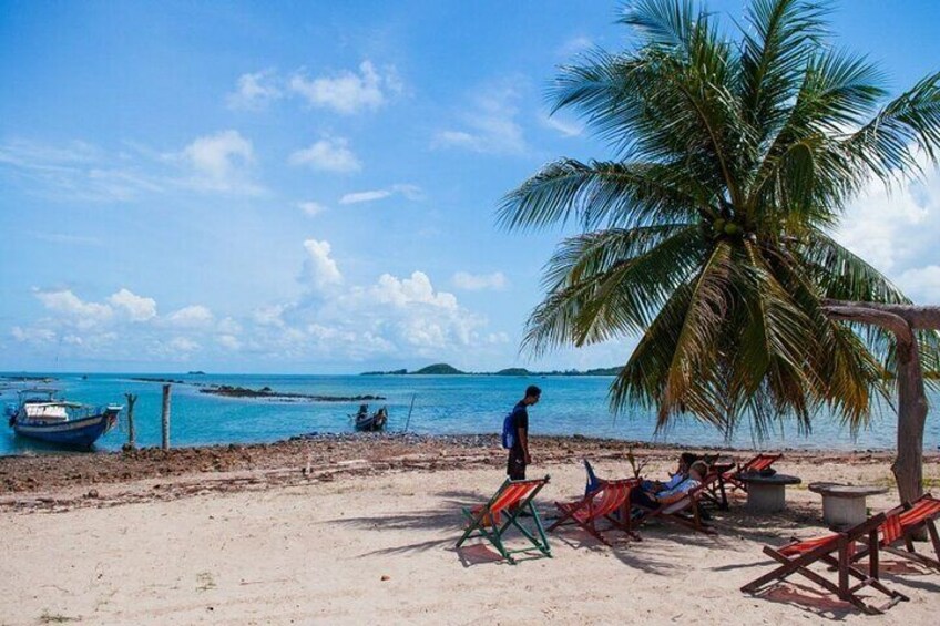 Private Longtail Boat Tour to Koh Madsum and Koh Tan