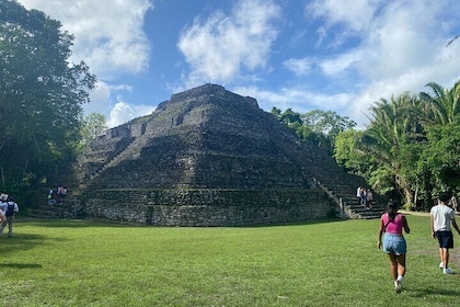 Viaggio alle rovine Maya e al villaggio caraibico con snorkeling