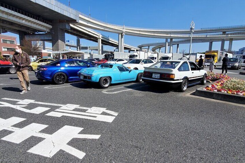 Itasha trip to famous car meet up spot Daikoku Parking