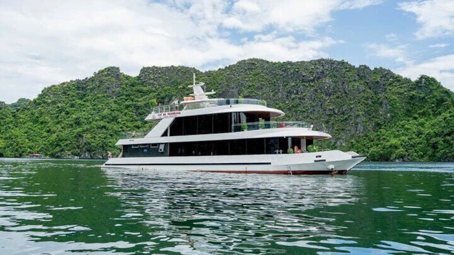 Cat Ba: D'Charme Luxury Day Cruise Explore the Best of Lan Ha Bay