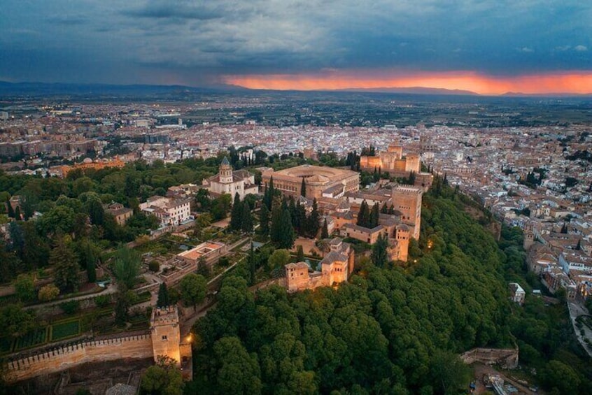 Granada and The Alhambra Private Tour From Malaga