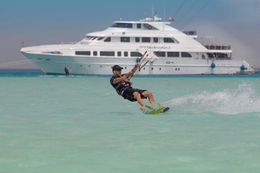 Ride the Wind: Kite Surfing Adventure with Transfers – Hurghada