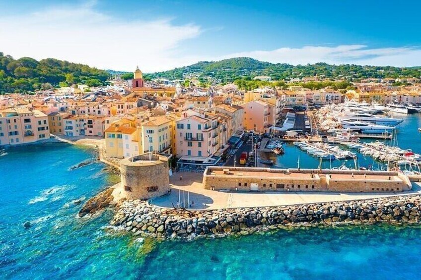 Private French Villages and Wine Tasting Tour from St. Tropez