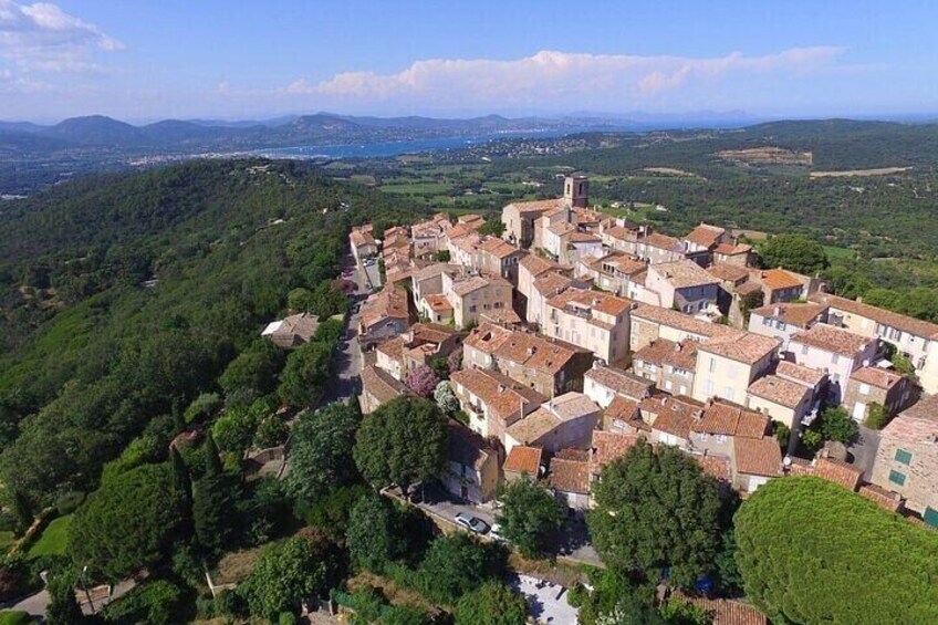 Private French Villages and Wine Tasting Tour from St Tropez port