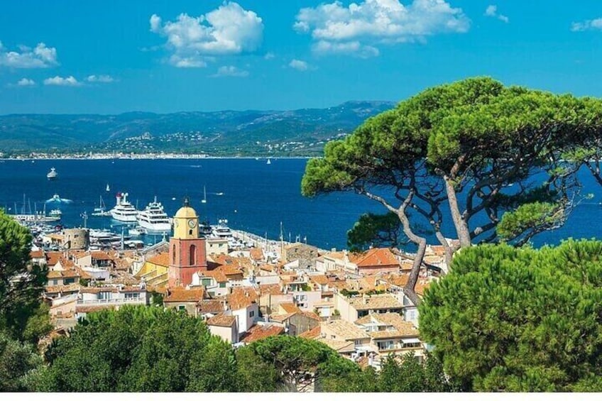 Private French Villages and Wine Tasting Tour from St. Tropez 