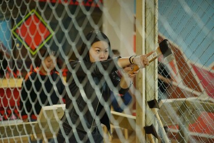 Madrid: Exclusive Axe Throwing Target for up to 4 People