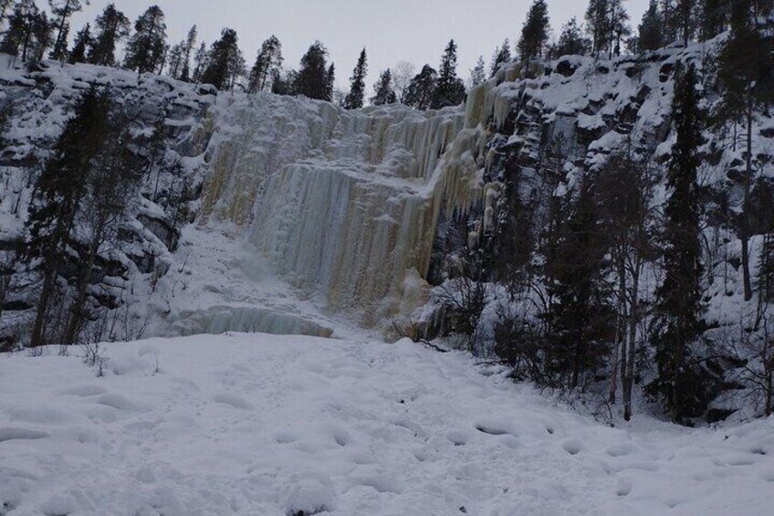 Rovaniemi Korouma Frozen Waterfalls Hiking Tour with BBQ