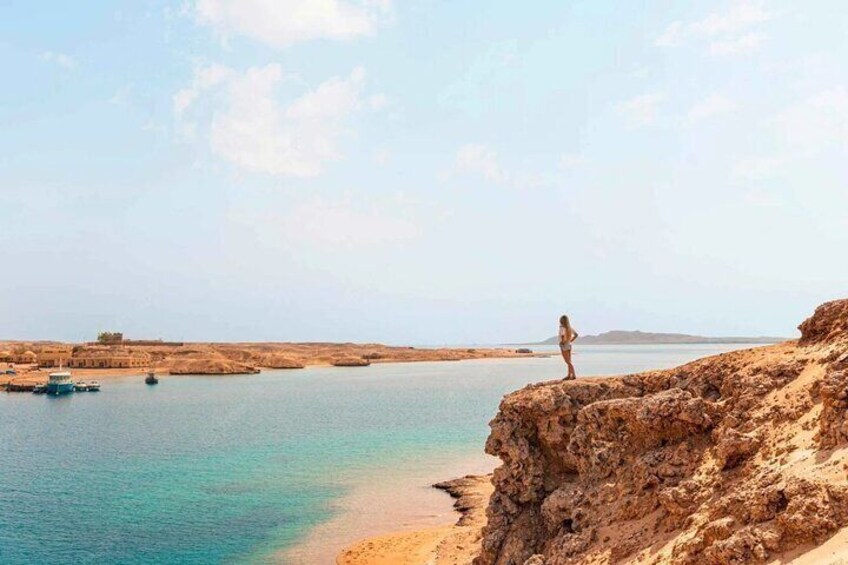 Half Day Bus tour To Ras Mohamed & Magic Lake & Mangarof Rock