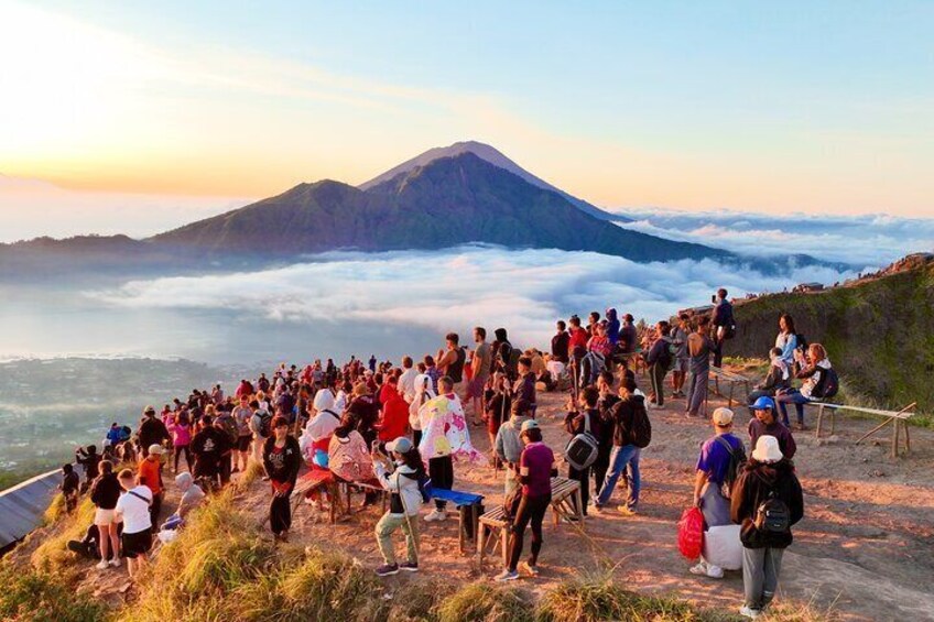 Mount Batur trekking with Breakfast and Hotel Pick Up