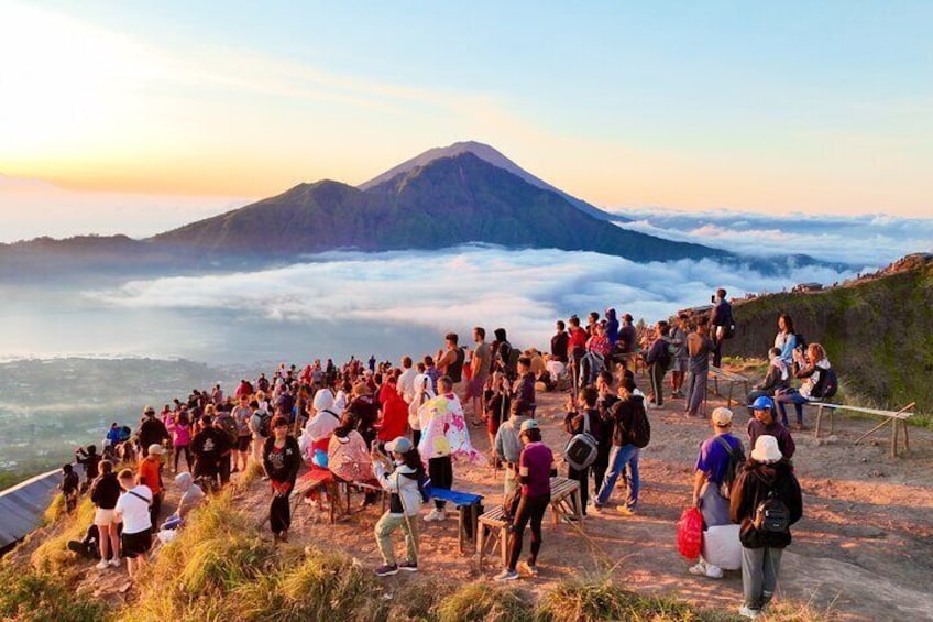 Mount Batur trekking with Breakfast and Hotel Pick Up