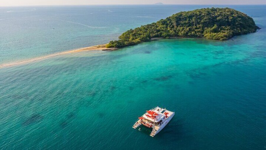 Pattaya Sunset Catamaran Island Hopping with Lunch