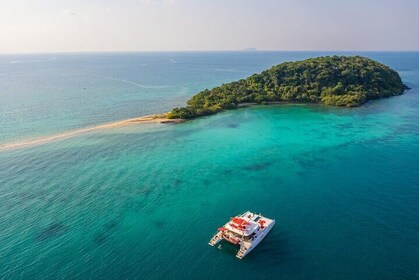 Pattaya Sunset Catamaran Island Hopping with Lunch