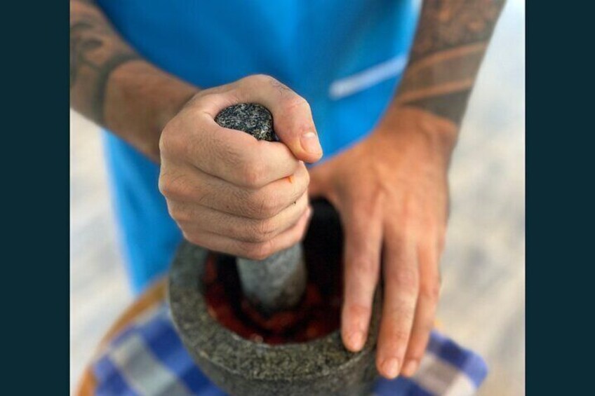 Preparing a paste with organic ingredients