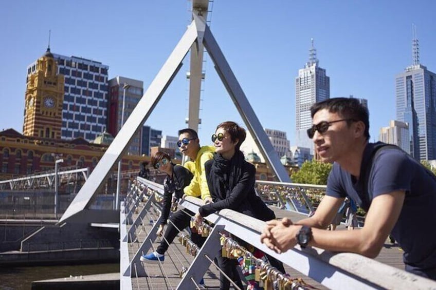 6H Melbourne Private Walking Tour with Licensed Guide