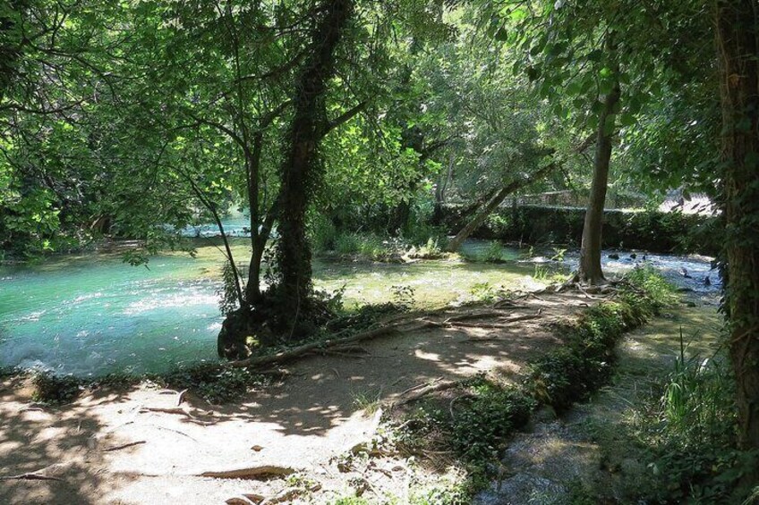 Krka Waterfalls Guided Tour From Split with Lunch