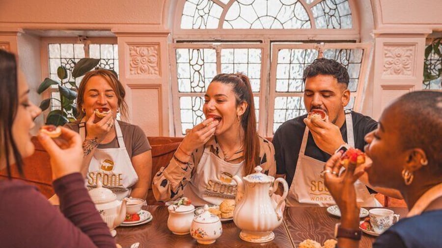 London Traditional English Scone Making and Tea Workshop