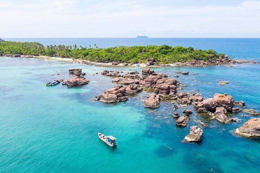 Phu Quoc FullDay Discovery 4 island Tour with Cable-Car 