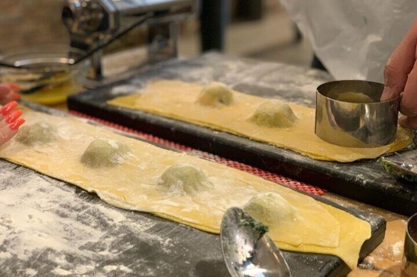 Pasta and Tiramisu Cooking Class in Verona with Wine