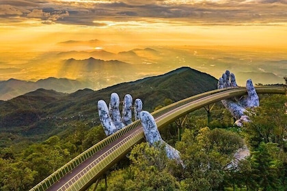 Hoi An/Da Nang: Ba Na Hills - Golden Bridge Small Group Adventure