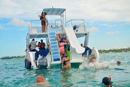 Tropical Experience Boat Party with Snorkeling and Natural Pool