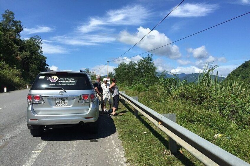 Hue to Hoi An Tour by Van with English Guide & Scenic Stops