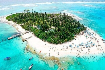 Private Guided Tour in Johnny Cay Island Colombia