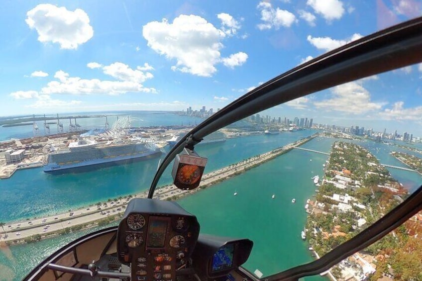 Private Luxury Helicopter Tour in Miami and South Beach