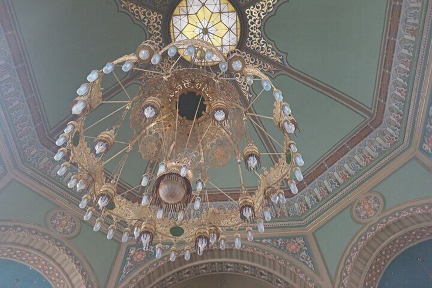 The chandelier of the Synagogue of Sofia