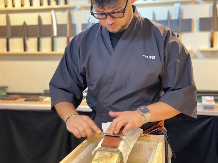 Kyoto: Japanese Knife-Making Workshop (2 hours / EN)