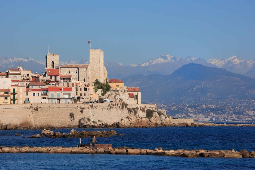 Picture 1 for Activity Day trip: Nice to Antibes along the sea by electric bike