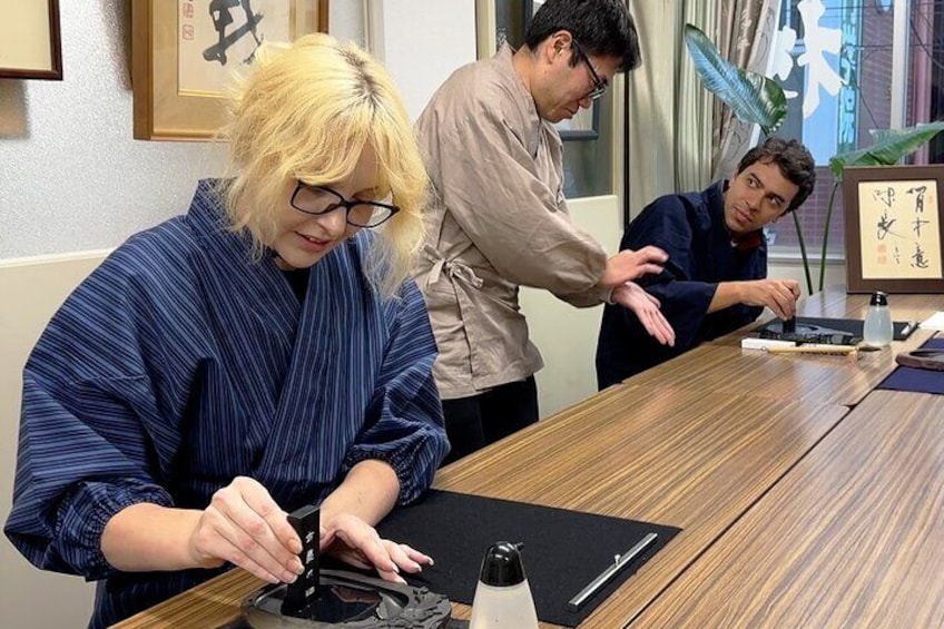 Tokyo: Calligraphy Experience and Original T-Shirt Creation