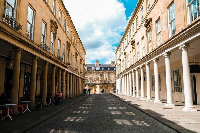 Bridgerton Secrets in Bath a Self-Guided Tour with Mobile App