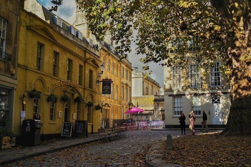 Bridgerton Secrets in Bath a Self-Guided Tour with Mobile App