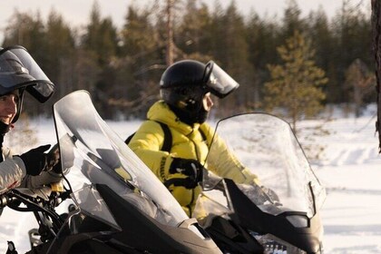 Family Snowmobile Safari in Rovaniemi