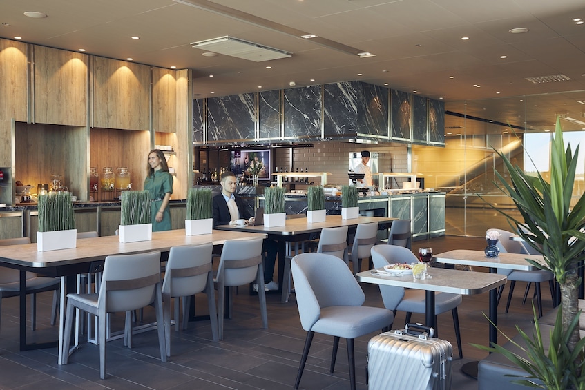 Plaza Premium Lounge at Helsinki-Vantaa Airport (HEL)