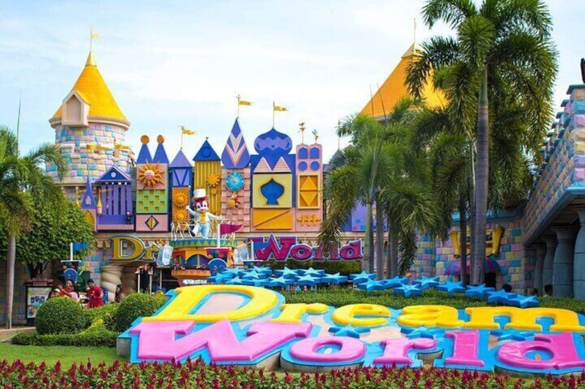 Dream World Adventure Bangkok's Amusement Park and Snow Town